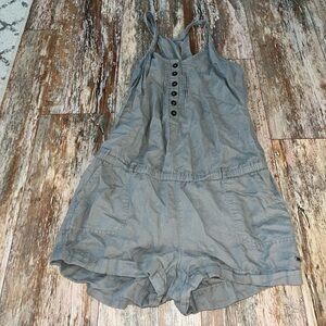 Women’s Aeropostale Grey Sleeveless Utility Romper Size Medium